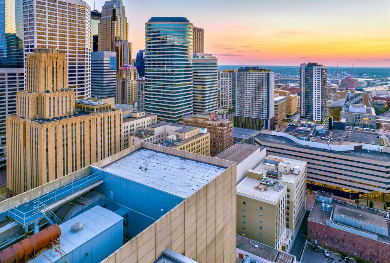 Home2 Suites By Hilton Minneapolis Downtown Екстериор снимка
