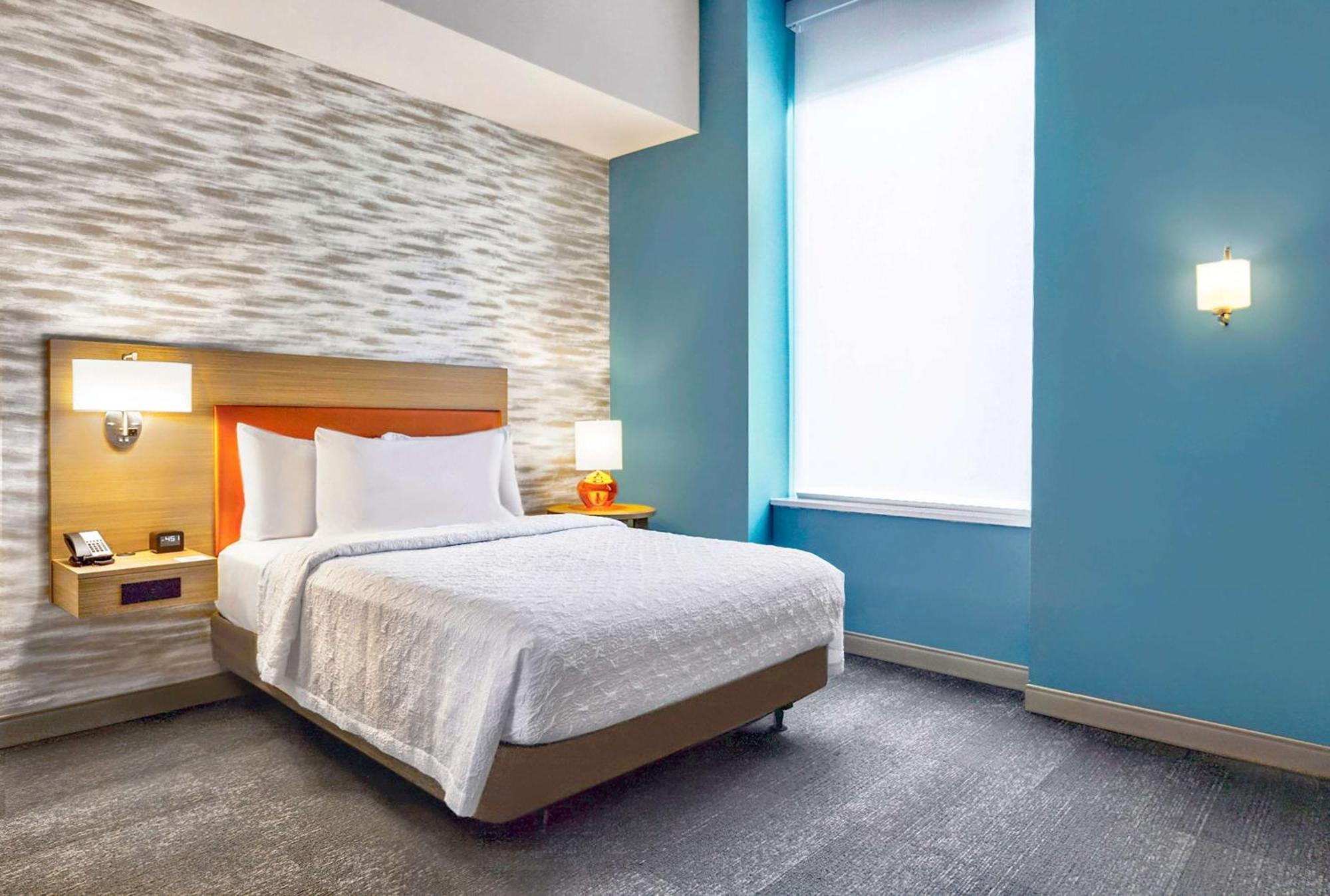 Home2 Suites By Hilton Minneapolis Downtown Екстериор снимка
